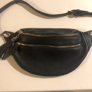 F21 Fanny Pack